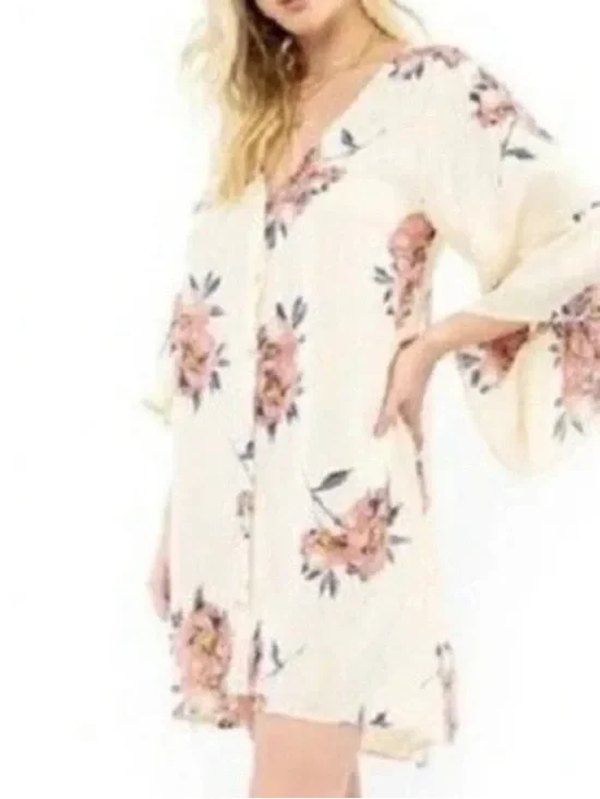 Saltwater LUX Floral Kimono | One Size | EUC - Picture 5 of 6